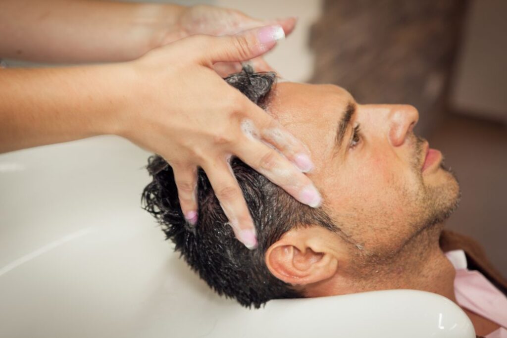 Coiffeur Vordemwald Kopfmassage Herren